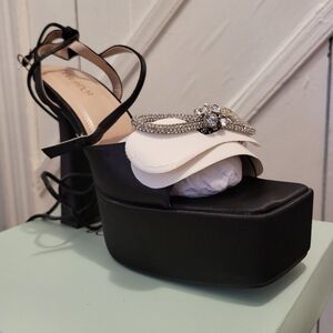 Jenn Ardor Black W/ Crystal Bows Platform Heels Sz 10